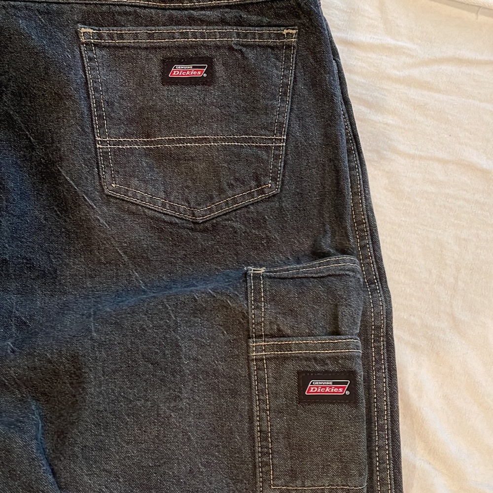 Shorts - Picture 5 of 5